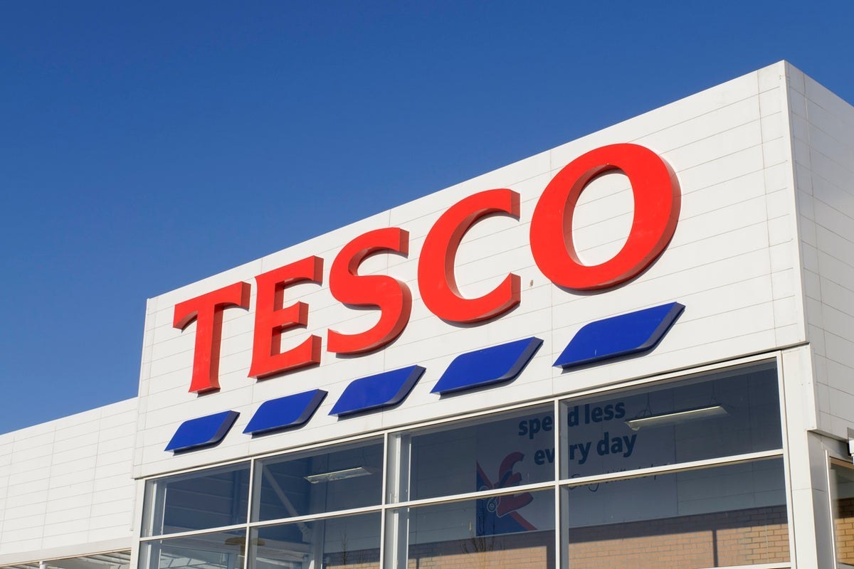 What led to Ken Murphy's pay rise at Tesco?